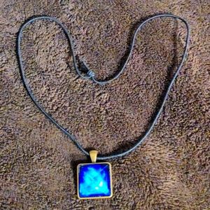 ❤️ Blue Pyramid Necklace